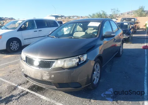 2010 Kia Forte Ex z USA, uszkodzony, nr VIN KNAFU4A22A5141627